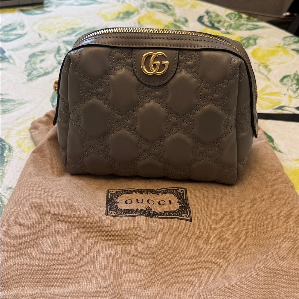 Gucci small makeup bag